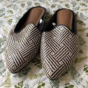 Universal Thread Violet Natural Slip On Mules size 9 VGUC